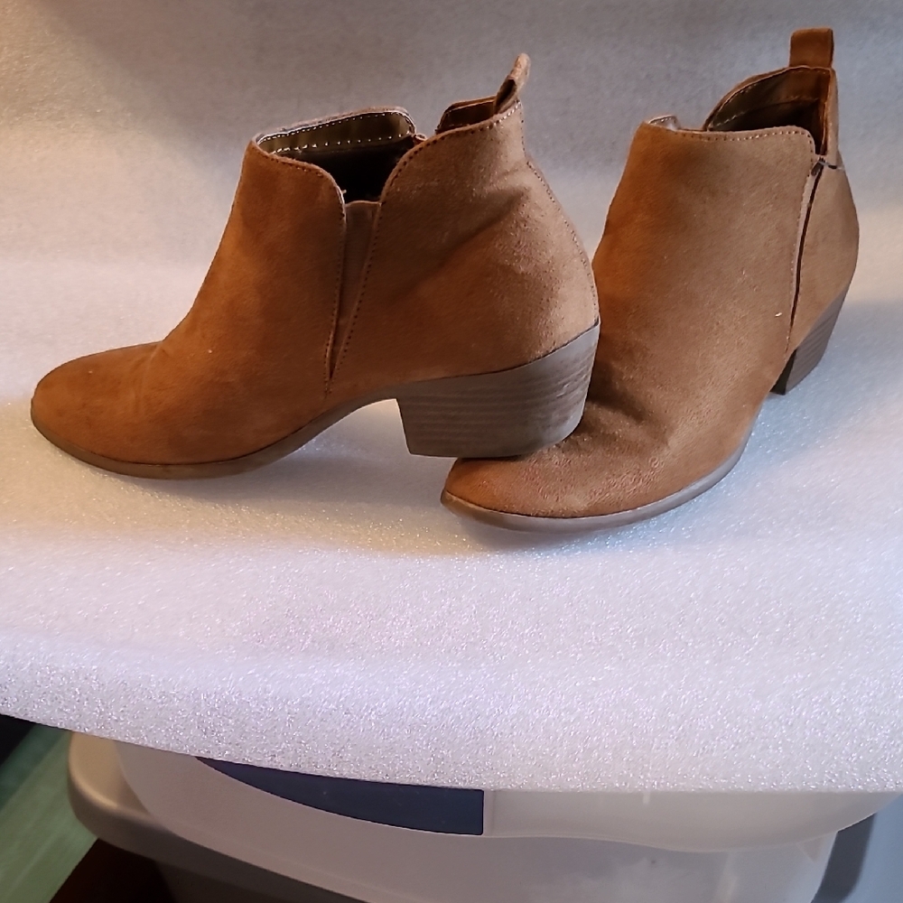 American Eagle Tan Ankle Booties with Stacked Heel